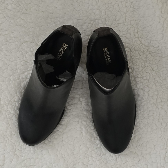 🍁 New! It's Fall, Y'all! Michael Kors Evaline Heeled Booties - Picture 6 of 16